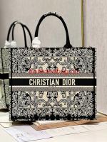 LARGE DIOR BOOK TOTE Dior Brocart Embroidery M1286ZEC