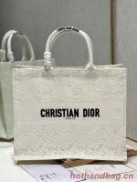 LARGE DIOR OR DIOR BOOK TOTE D Lace Embroidery M1286ZTD 5