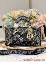 MEDIUM DIOR LADY D JOY BAG Black Plan de Paris Embroidery M0540O
