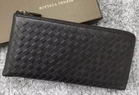 Bottega Veneta Intrecciato Leather Clutch BV144077 Brown