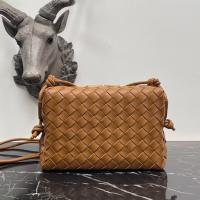 Bottega Veneta Small intrecciato leather cross body bag 680255 Brown
