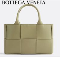 Bottega Veneta ARCO TOTE Small intrecciato grained leather tote bag 709337 Travertine Bottega Veneta ARCO TOTE Small intrecciato grained leather tote bag 709337 Travertine