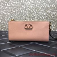 VALENTINO GARAVANI Stud Sign Grained Calfskin clutch bag 0600 pink