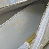 Chanel CLUTCH WITH CHAIN Iridescent Metallic Lambskin & Gold-Tone Metal Silver