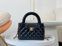 CHANEL Latest handbag, unpopular retro style cowhide Black