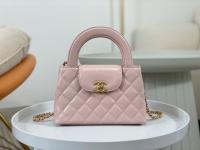 CHANEL Latest handbag, unpopular retro style cowhide Pink