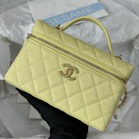 CHANEL Handle bag made of caviar cowhide leather Yellow